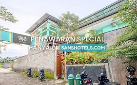 Sans Hotel Borobudur Banyuwangi